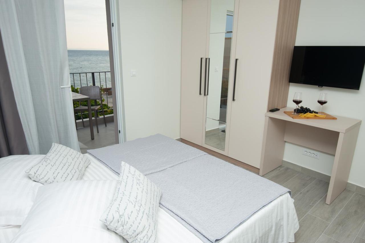 Seaside Luxury Suites Podstrana Room photo